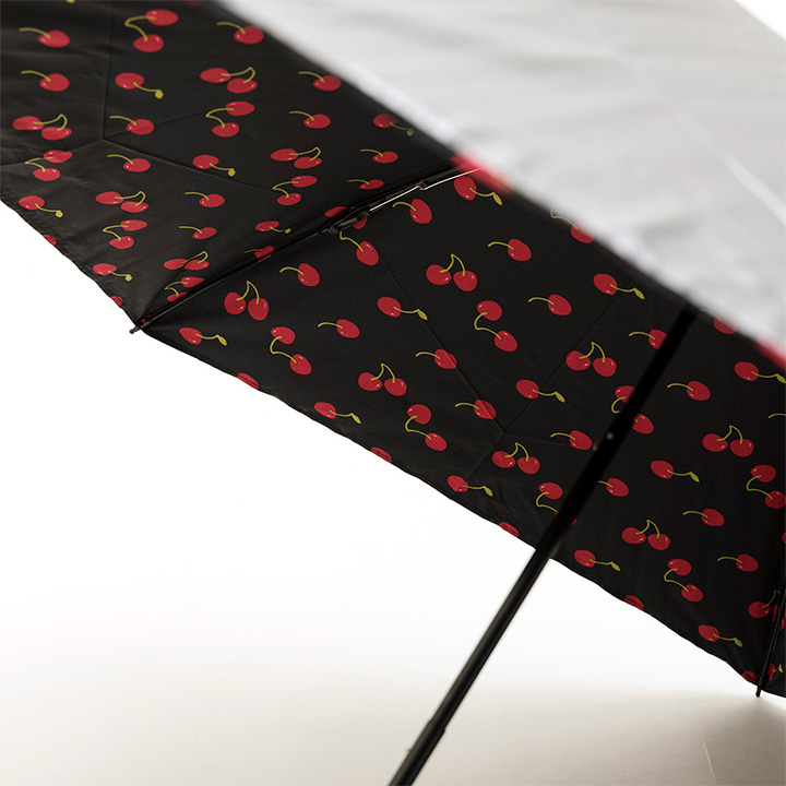 ウォーターフロント レディース折りたたみ傘 表シルバー裏チェリー三折 UVCR3F50SH, 日傘にもなる晴雨兼用傘 遮光遮熱傘